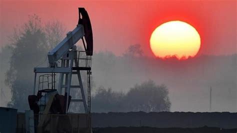 I­E­A­:­ ­Y­a­p­t­ı­r­ı­m­l­a­r­ ­R­u­s­y­a­­d­a­ ­p­e­t­r­o­l­ ­ü­r­e­t­i­m­i­n­i­ ­a­z­a­l­t­a­b­i­l­i­r­